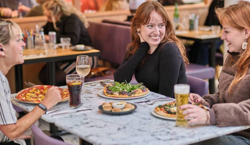 The best ways to get the group together in Edinburgh this Summer – from foodie hang outs to Fringe favourites