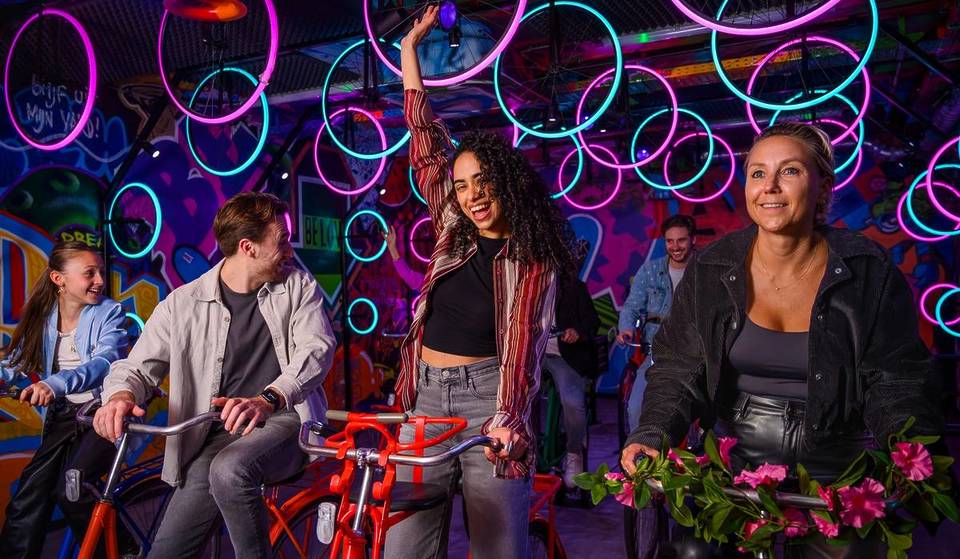 Highlights of Holland: Embark on an immersive journey through Dutch culture in the heart of Amsterdam