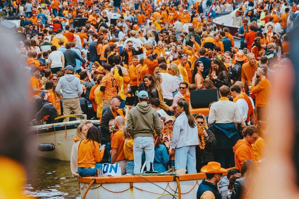 Koningsdag in Amsterdam ist ein großes Fest!