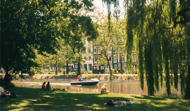 De 20 mooiste parken in Amsterdam voor een heerlijke wandeling