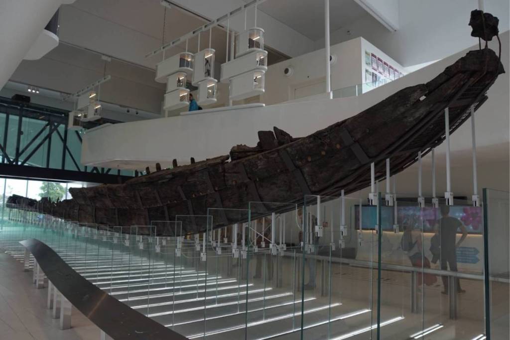 The 2,000-year-old Roman ship De Meern 1, preserved and on display in the modern museum hall of Castellum Hoge Woerd.