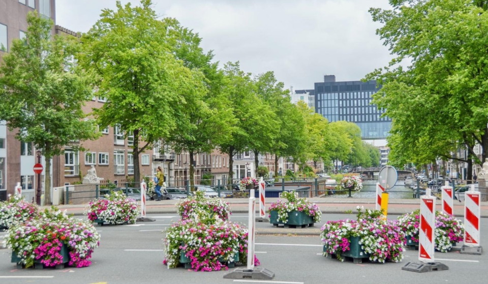 Weesperstraat officially 30 km/h starting today: lanes permanently narrowed