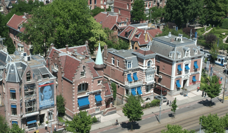 24 Stunden kostenlos durch Amsterdam-Zuid: Entdecke versteckte Orte und nimm an über 50 Aktivitäten teil, ohne einen Cent zu bezahlen