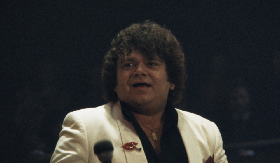 1959 sang der 8-jährige André Hazes auf einer Holzkiste für ein paar Cent auf dem Albert-Cuyp-Markt: 67 Jahre später steht dort eine Bronzestatue zu Ehren von Amsterdams größtem Volkssänger 