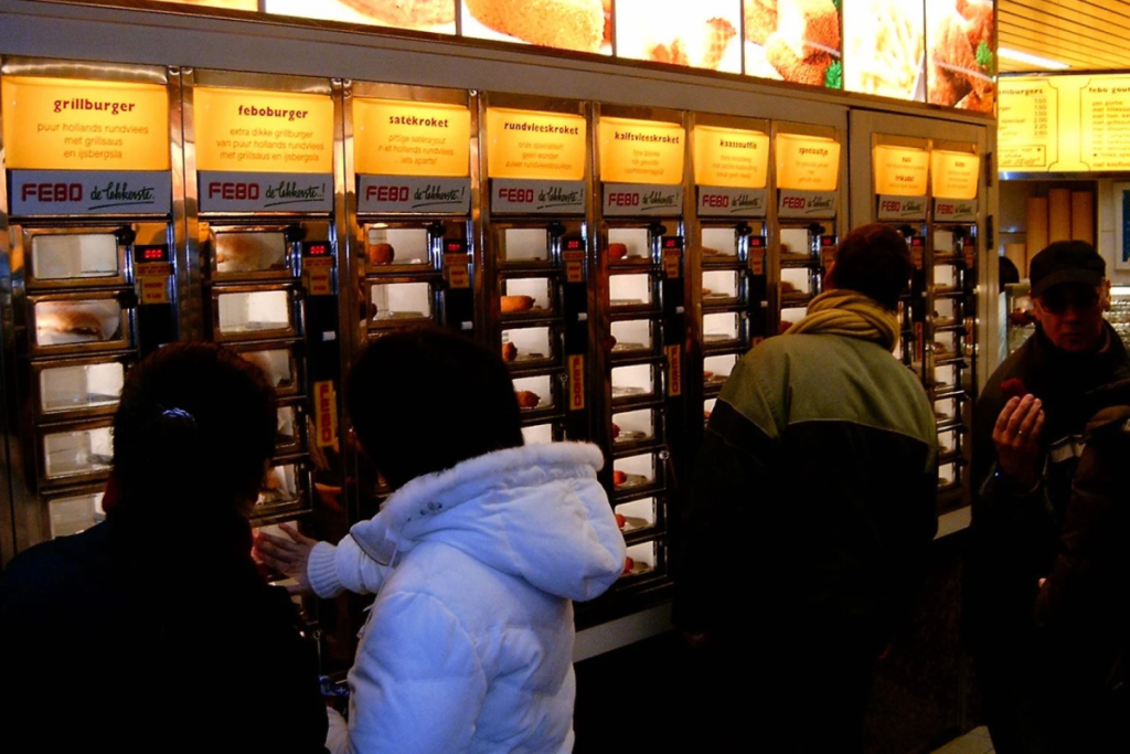 FEBO-Snackwand am Nieuwendijk in Amsterdam
