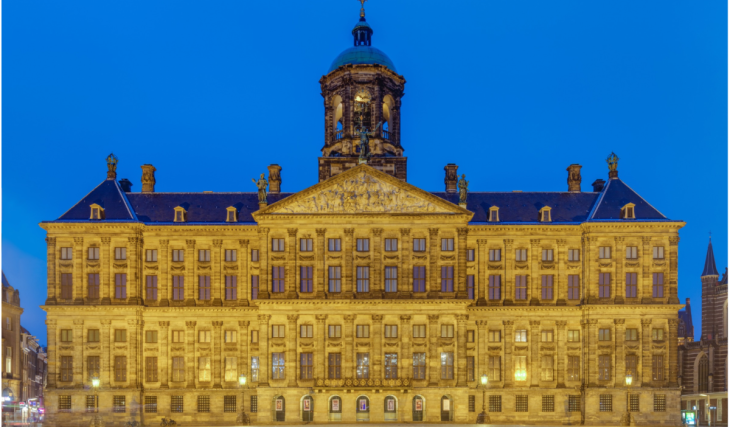 In 1808 maakte Lodewijk Napoleon van het stadhuis op de Dam een koninklijk paleis: 218 jaar later wandel je er zó naar binnen in het officiële ontvangstpaleis van de Koning