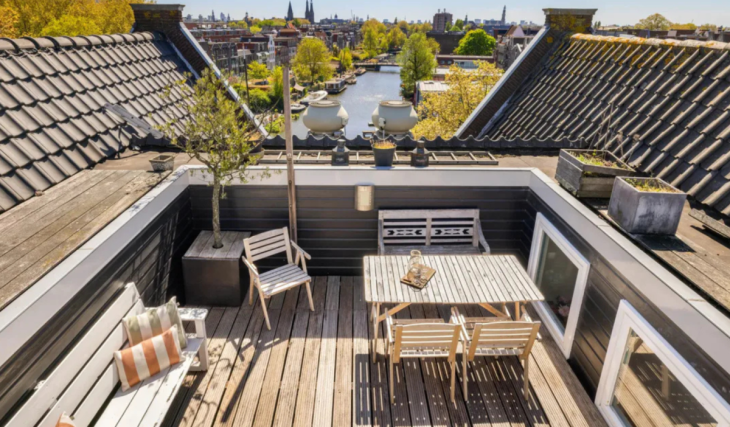 In 2007 kocht presentator Jeroen Pauw een pakhuiswoning aan de Bickersgracht met €750.000 hypotheek: 19 jaar later is het pand van 126 m² met uitzicht op de binnenstad verkocht voor €1,05 miljoen, goed voor zo’n €300.000 winst