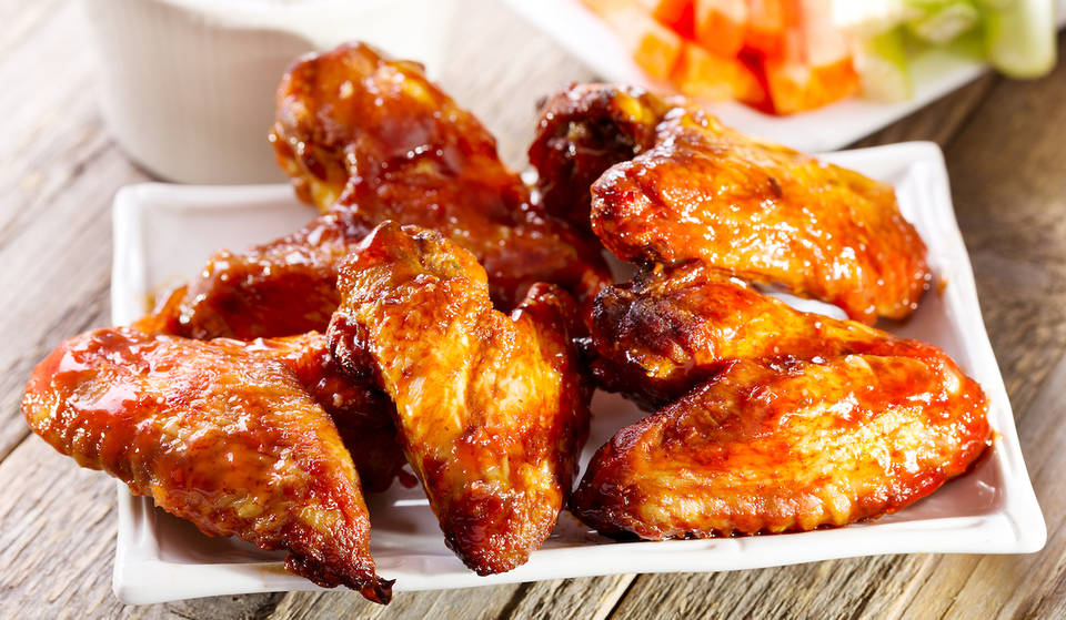 This Atlanta Wing Shop Is Serving Up A 99¢ 6-Piece Wings & Fries Combo Tomorrow Only