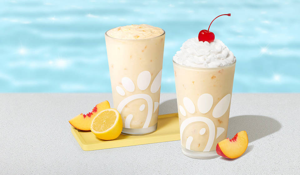 Chick-fil-A está agregando dos nuevas golosinas de durazno por tiempo limitado, y están disponibles exclusivamente en Georgia – Esto es lo que puedes conseguir y dónde