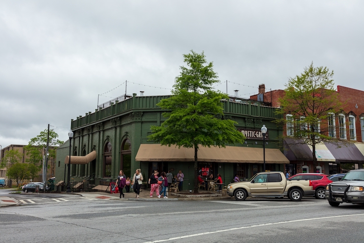 covington georgia usa 4 14 2023 beautiful city restaurant busy with customers