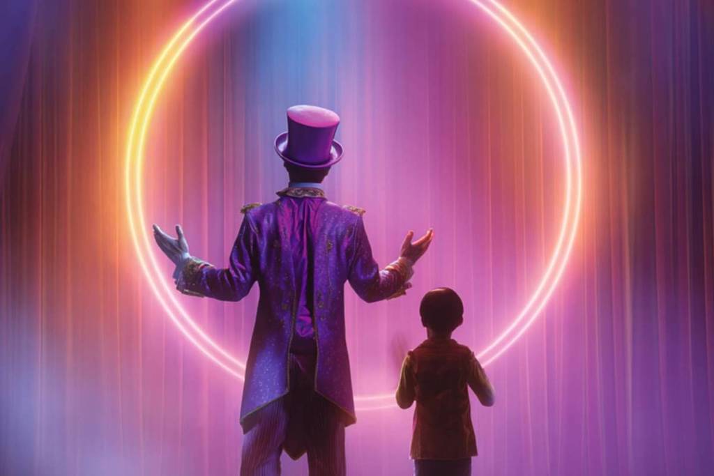 Un mago vestido de púrpura y un niño miran juntos el círculo de colores de The Magic Gateway Atlanta.