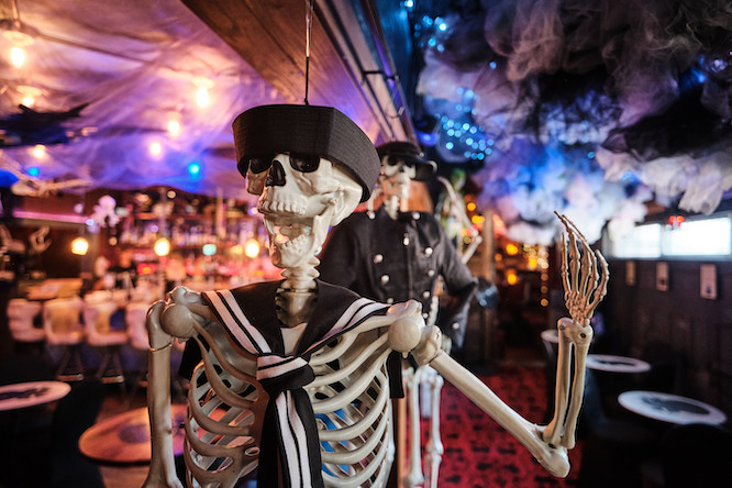 halloween themed restaurant