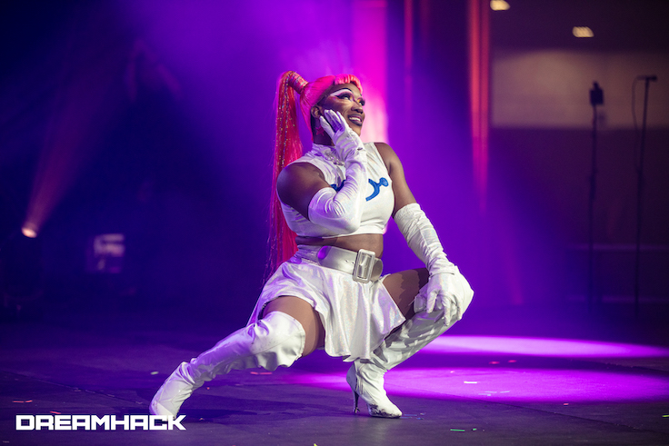 drag queen in cosplay at an atlanta convention