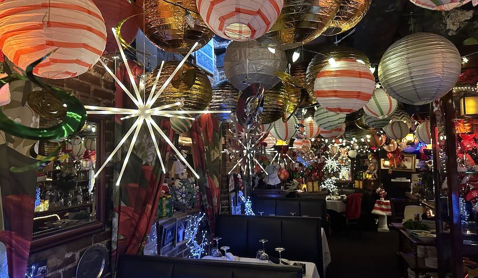 Este querido restaurante italiano se ha transformado por completo en un país de las maravillas invernal con temática del Polo Norte para las fiestas&#8230;