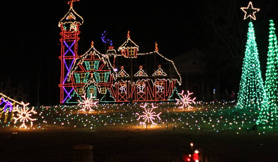 One Of Atlanta’s Most Affordable Holiday Traditions Returns For The Holidays With 1 Million Twinkling Lights, A Petting Zoo, Amusement Rides & More — Here’s What You Need To Know