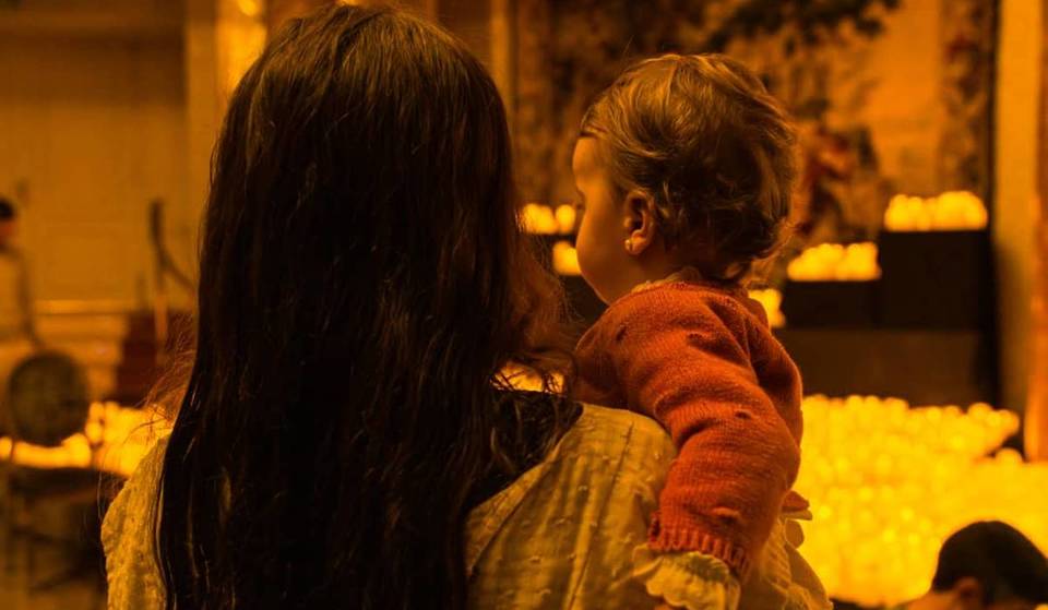 Conozca a los «Candlelight Babies» de Atlanta: el único concierto tranquilizador en el que se fomenta el meneo y el amamantamiento.