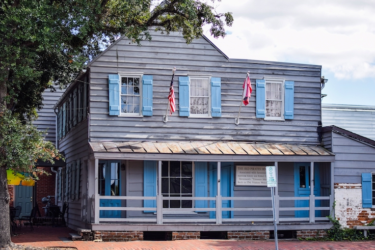 Savannah, Georgia, USA - October 12, 2021: The Pirates' House is a restaurant that dates back to 1753 and once served seafarers and pirates. It is said to be haunted.