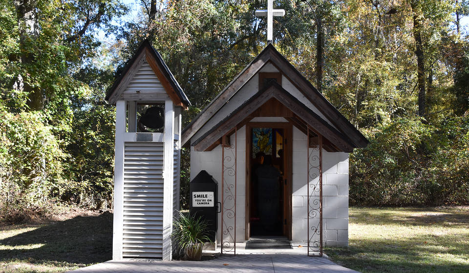 La «iglesia más pequeña de América» está aquí mismo, en Georgia, y sólo cabe una docena de fieles a la vez.