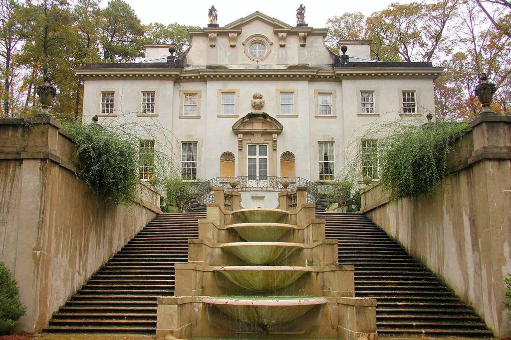 The exterior of Swan House as part of the Atlanta History Center