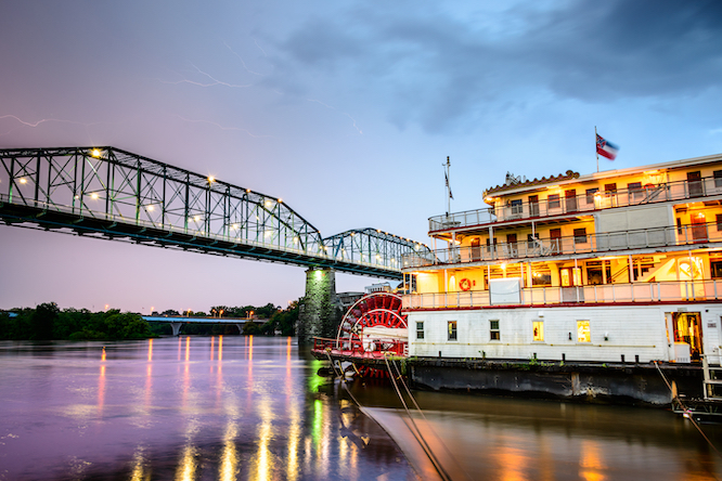 Chattanooga, Tennessee, USA on the Tennessee River.