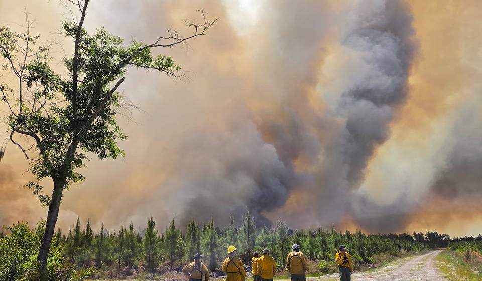 Massive Wildfires Continue To Devastate South Georgia, With The Largest Fire Burning Almost 30,000 Acres &amp; Is Only 10% Contained — 71% Of The State In ‘Extreme Drought’