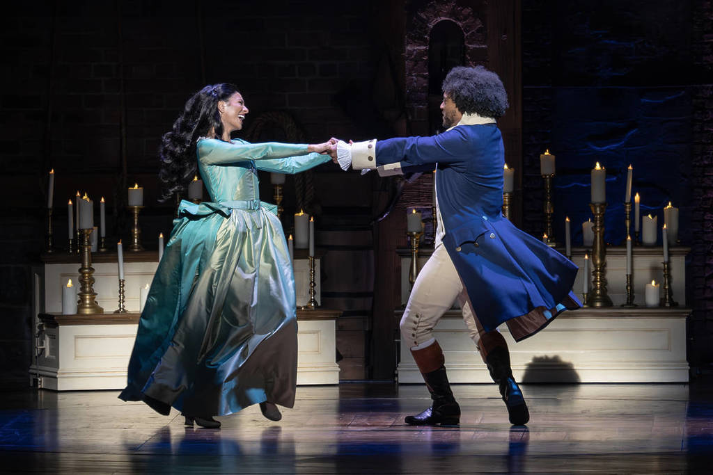 al elenco de Hamilton