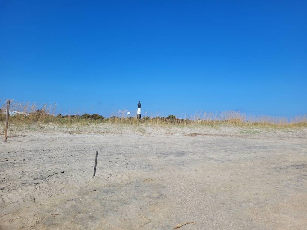 La tranquila costa norte de la isla de Tybee