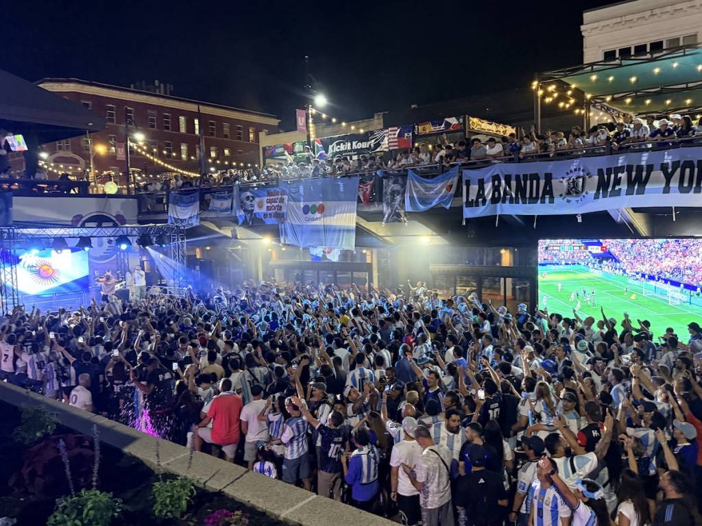 gran festival de aficionados al fútbol argentino