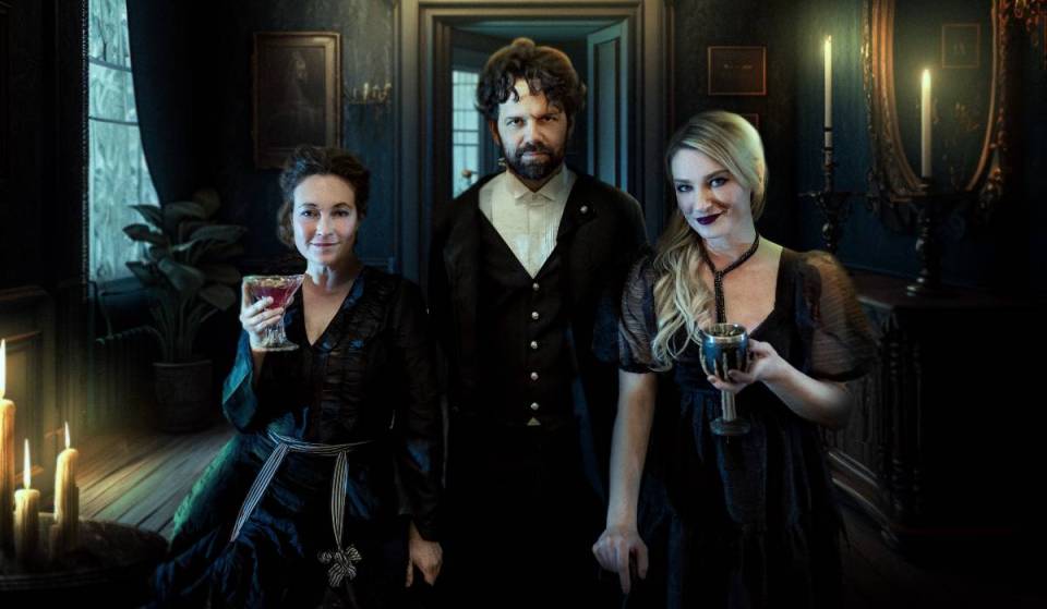 Un «Edgar Allan Poe Speakeasy» temporal llega al corazón de Atlanta solo durante tres noches, combinando cuatro relatos macabros con cócteles temáticos