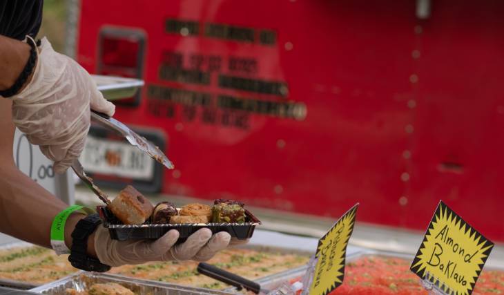 This weekend, the 2-day Atlanta Arab Festival brings the flavors & cultures of the Arab world to Atlanta & it’s free to enter — delicious Arab food, Arab-American artisan goods & cultural performances