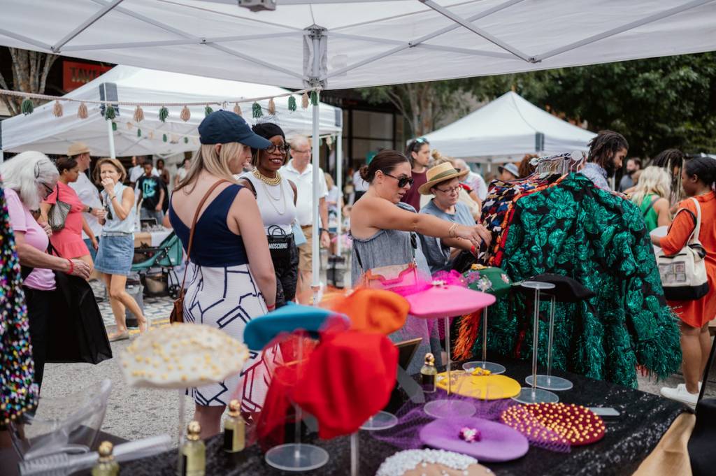 un mercado al aire libre