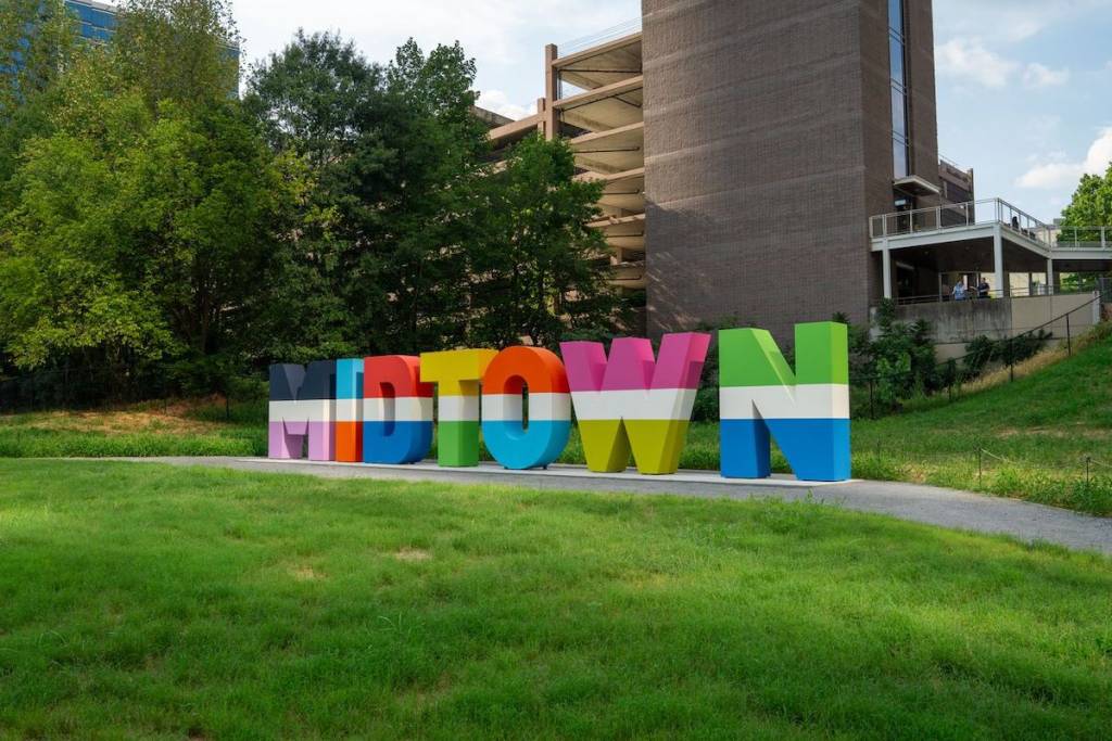 Las letras de MIDTOWN
