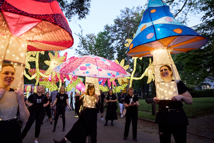 Erin Sintos | Desfile de Faroles de Atlanta Beltline