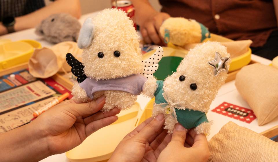 El estudio de bricolaje más nuevo de Atlanta es un adorable taller de peluches inspirados en el arroz en Doraville, donde los visitantes pueden crear y personalizar peluches de arroz únicos.