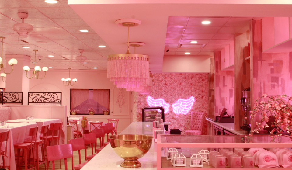 «Ven por el rosa, quédate por la comida»: Dentro de la primera cafetería totalmente rosa de Georgia: buñuelos de langosta, brunch clásico sureño, degustaciones de mimosas y mucho más