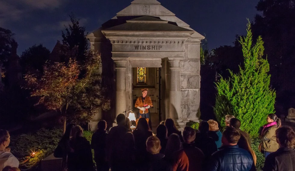 Oakland Cemetery is hosting a special 20th anniversary ‘Capturing the Spirit’ this weekend only—Halloween theatrics, enlightening cemetery tours, &amp; a very special Pink Pig guest from ATL’s past