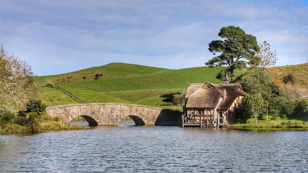 10 Of The Best Movies Filmed In New Zealand