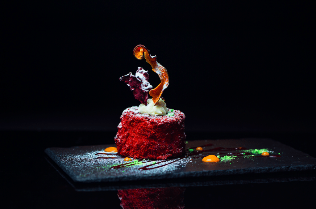 Tantalize Your Tastebuds At This Dining In The Dark Experience
