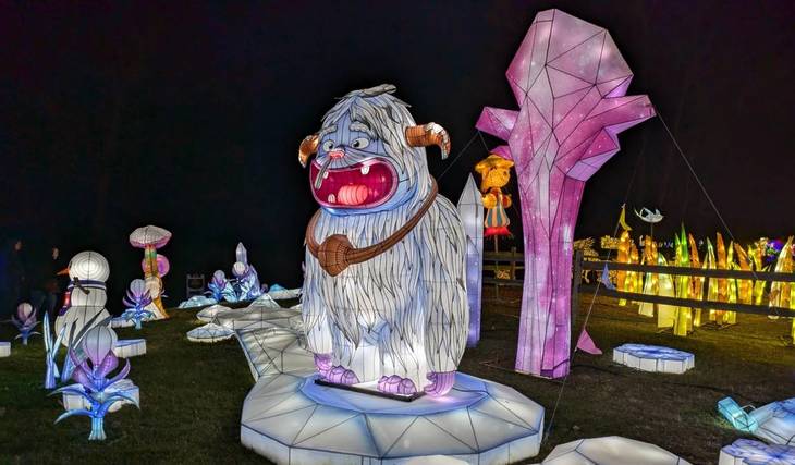 ​​This Magical Winter Festival Is Just 1 Hour From Baltimore — With Hundreds Of Glowing Lanterns To Wander Around