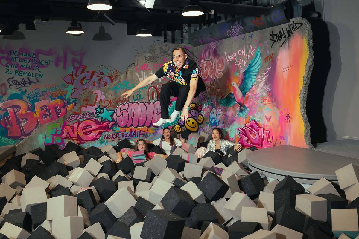 Wall pit upside down Berlin