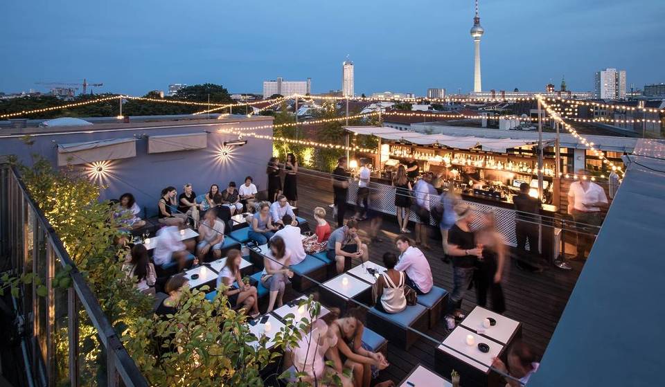 The 6 best rooftops in Berlin &#8211; for the perfect sundowner with a view, vibe &amp; drink