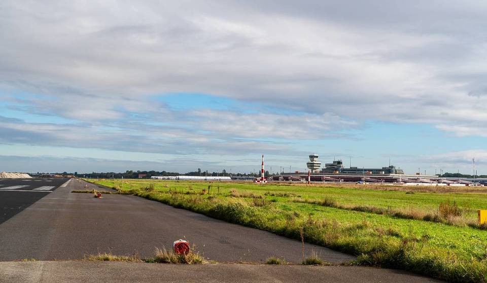 Clubber au lieu de voler : Cet ancien aéroport accueillera des marchés, des fêtes &amp; un nouveau club à partir du printemps 2026 !