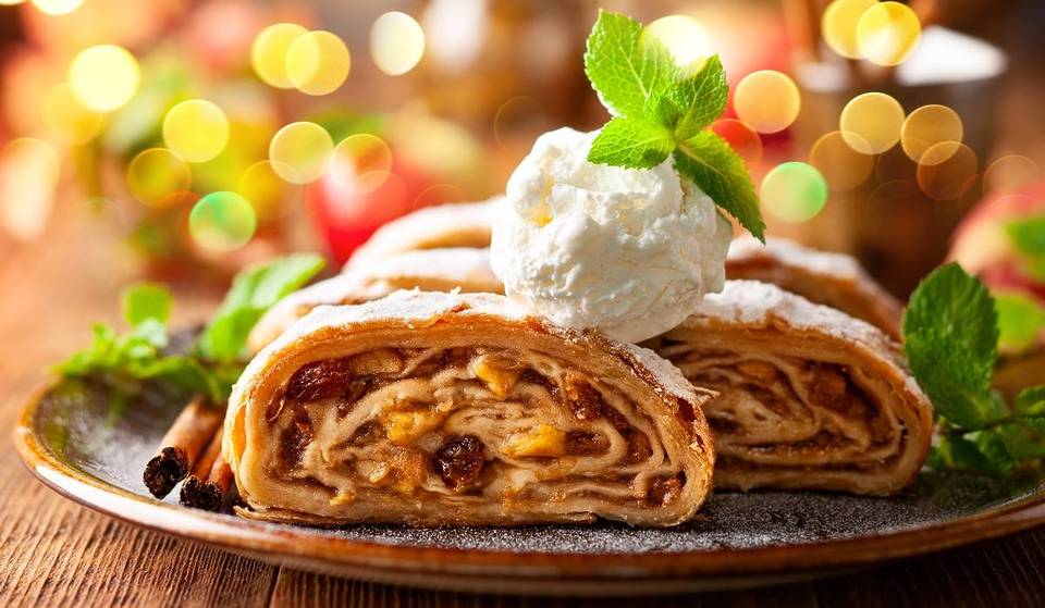 Strudel di mele fatto in casa con raffinatezza italiana: L&#8217;intramontabile ricetta del famoso top chef Claudio Sadler &#8211; La tradizione austriaca reinterpretata