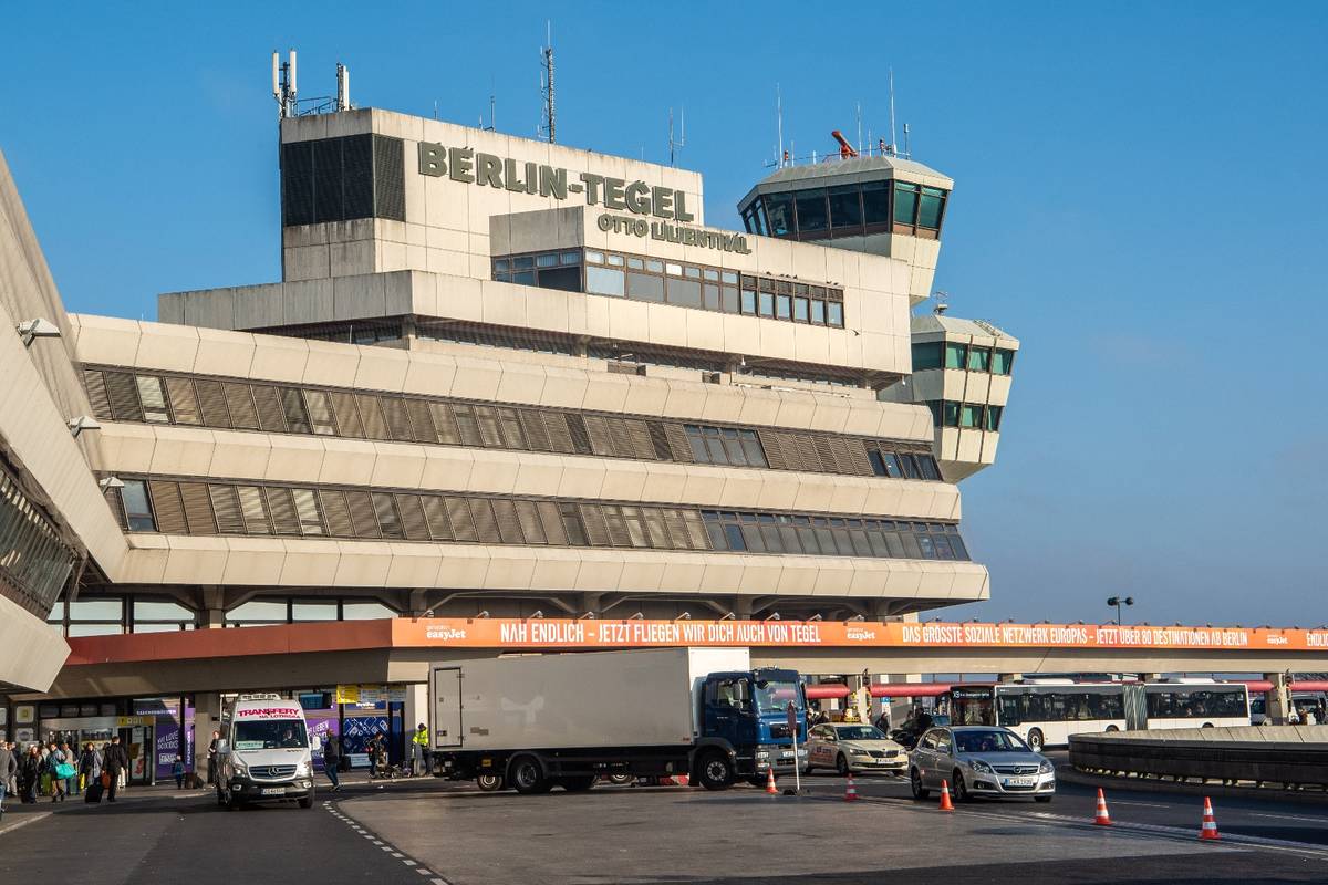 Wintermarkt am Flughafen