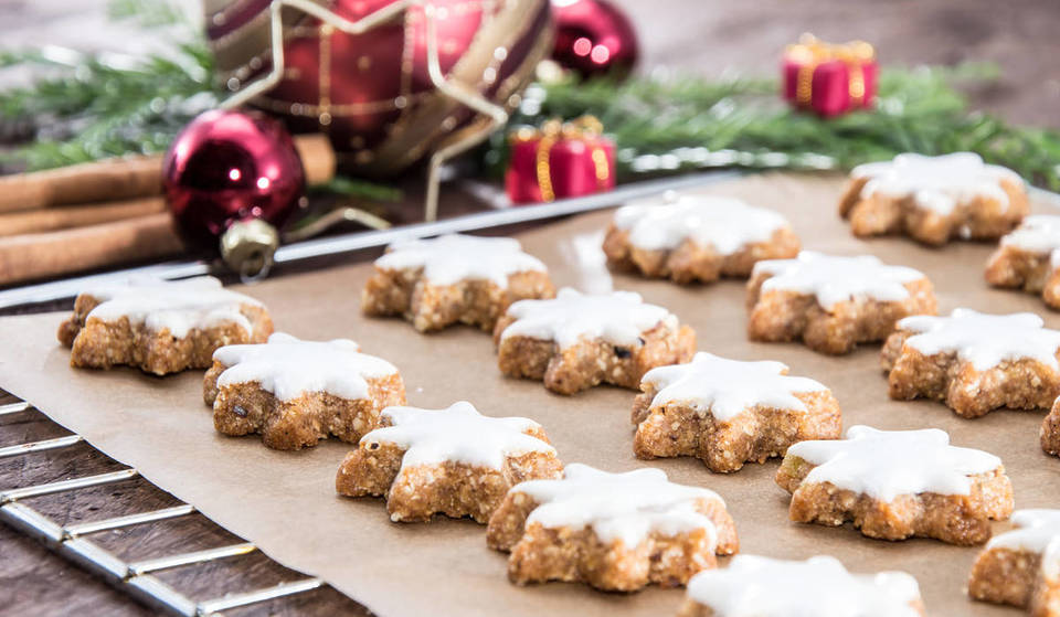 Healthy and super quick: this Christmas recipe for vegan cinnamon stars only needs 6 ingredients and is guaranteed to be delicious