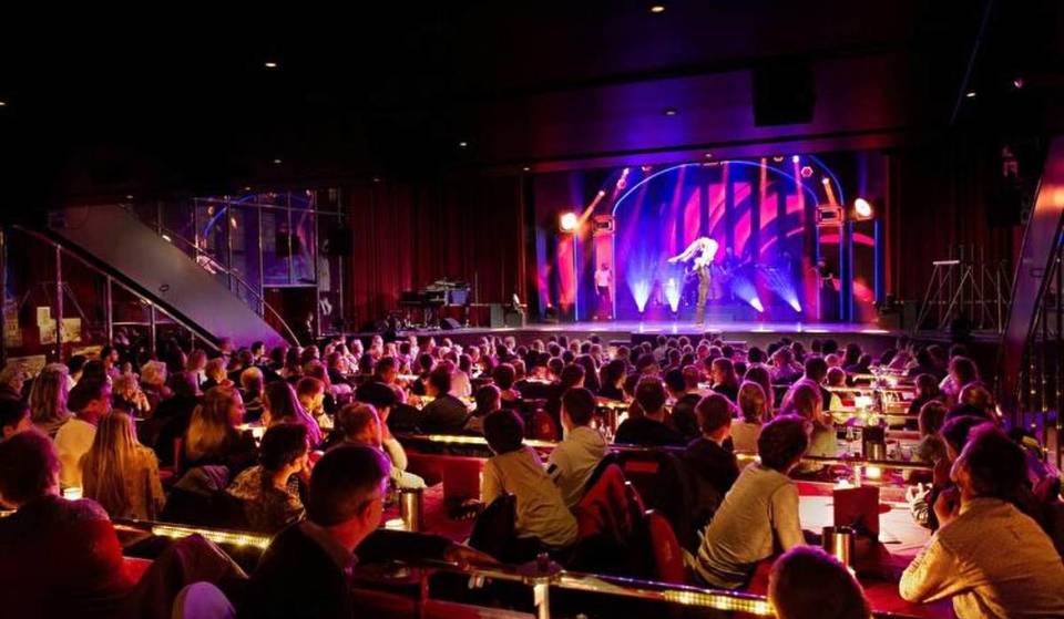 The most exclusive light show for New Year’s Eve 2026 in the heart of Berlin: presented by world-famous dancers followed by a ball night in the style of the Golden 20s – with show, casino, tango &amp; more