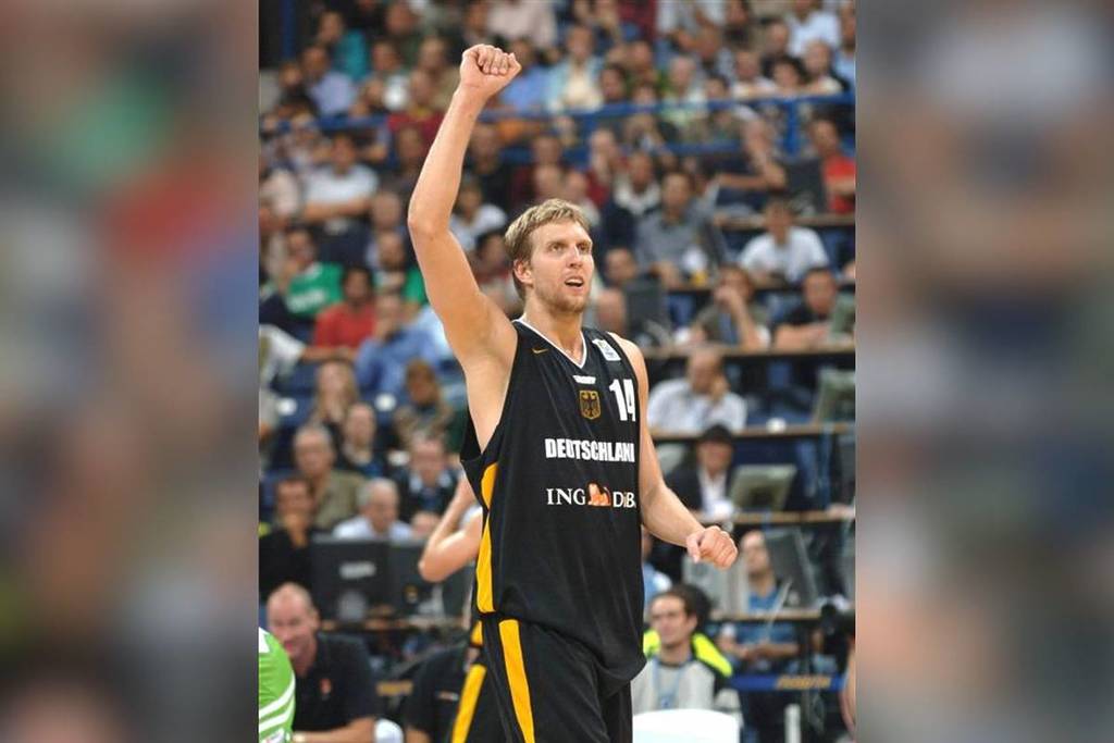 Dirk Nowitzki heeft veel overwinningen behaald in de NBA.