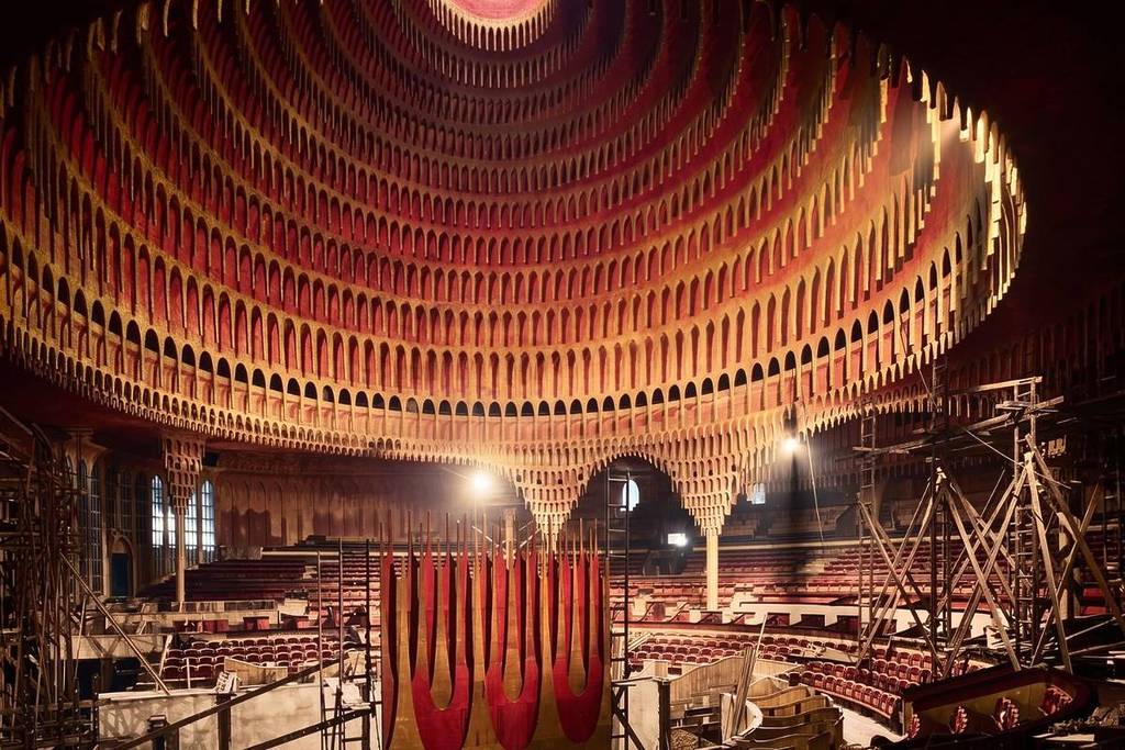 Het Große Schauspielhaus werd ook wel de “druipsteengrot” genoemd. (1919 - 1985)