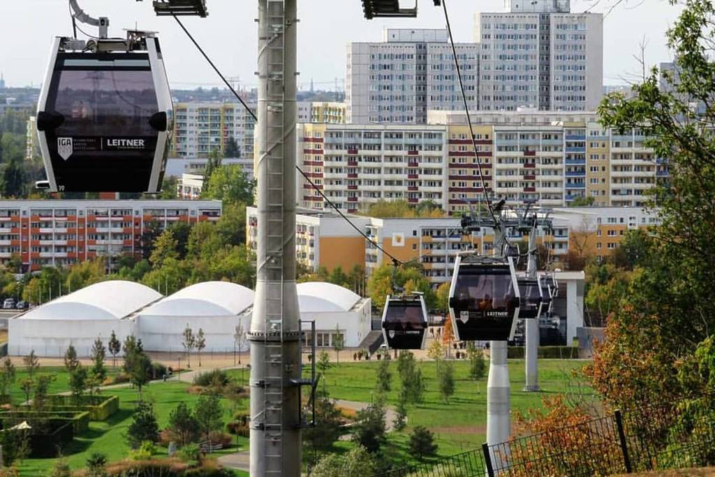 Gardens of the World Cable Car