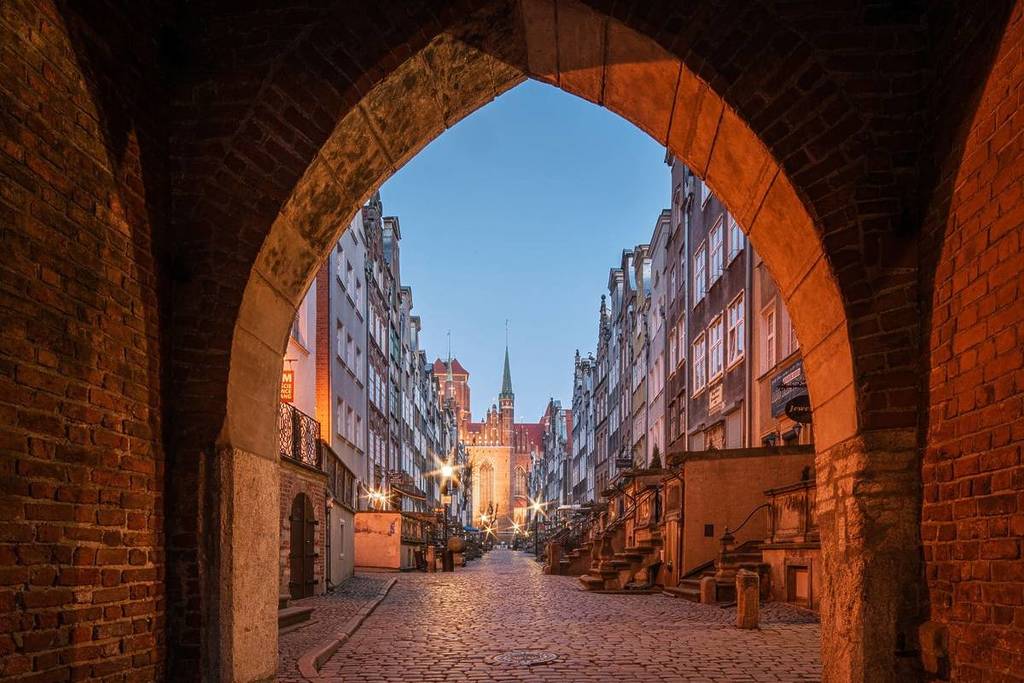 Taking a stroll in Gdańsk is a delight for German retirees.
